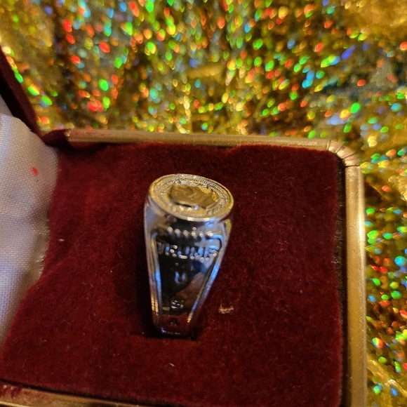 Vintage Coin Ring - Picture 6 of 8